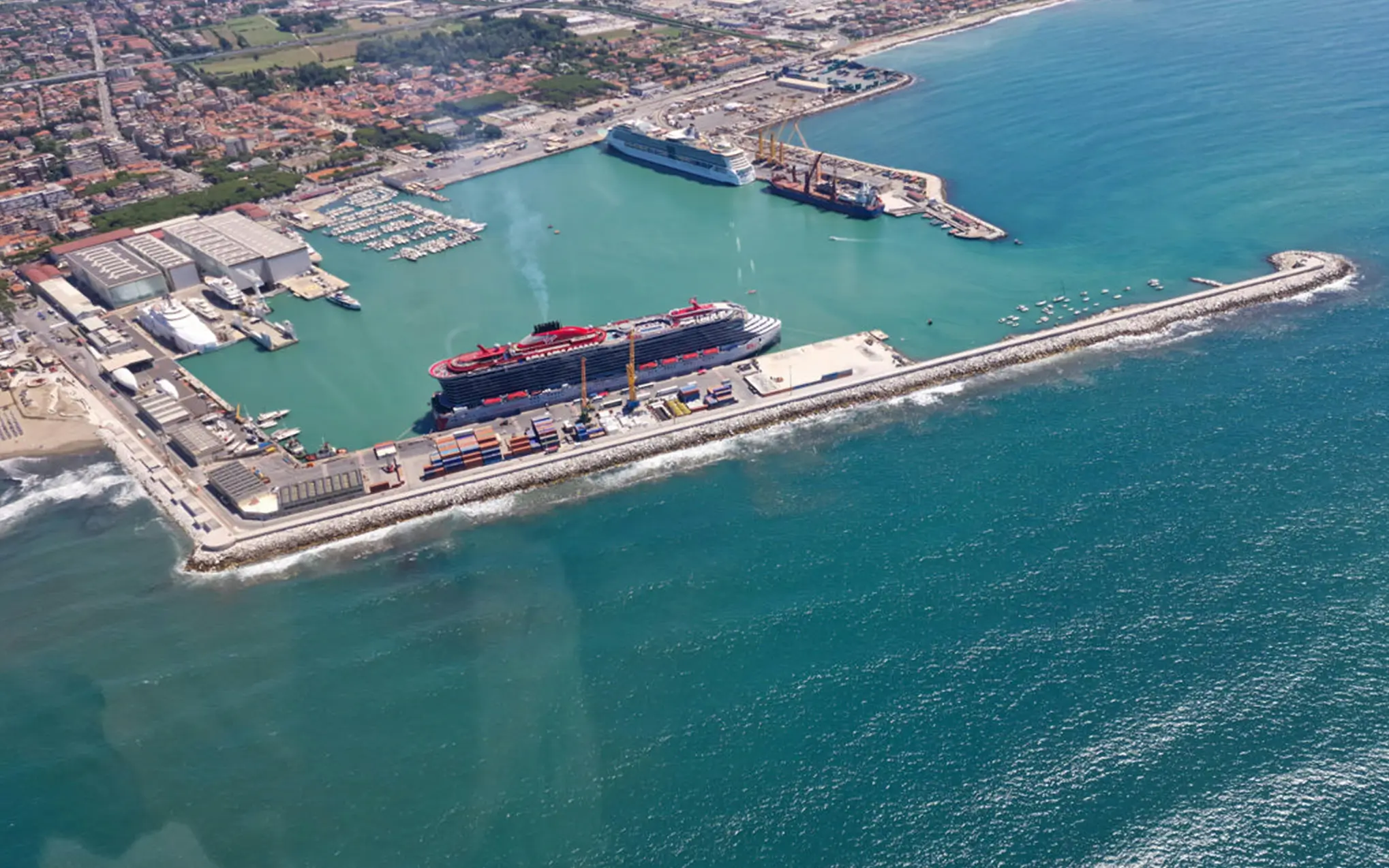 Porto di Marina di Carrara